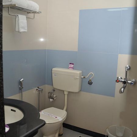 Excellency Inn 纳西克 外观 照片